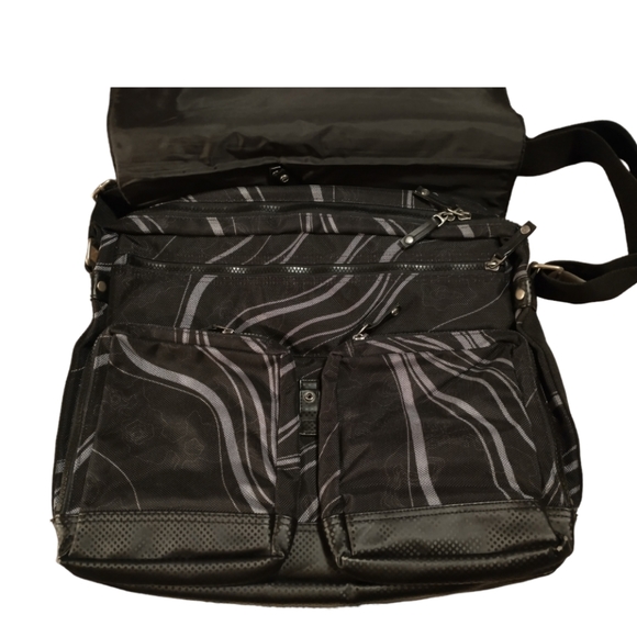 Adidas Messenger Bag - Picture 3 of 9